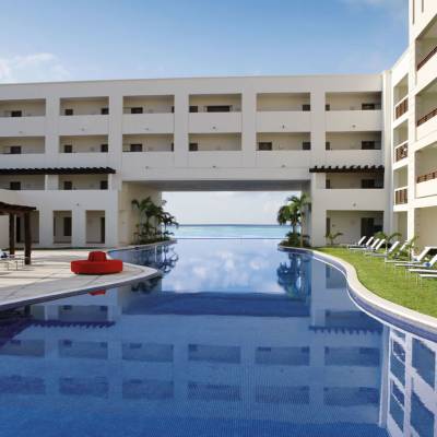 Infinity Pool