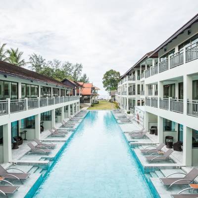 Deluxe Pool View