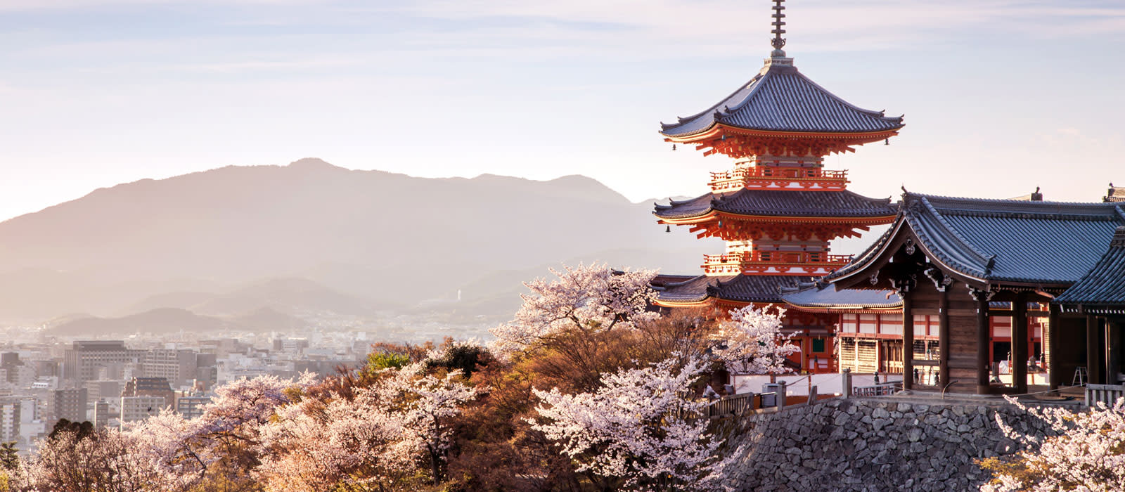 Sunset-at-Kiyomizu-dera-Temple-and-cherry-blossom-season-Kyoto-Japan-Asia Sunset-at-Kiyomizu-dera-Temple-and-cherry-blossom-season-Kyoto-Japan-Asia