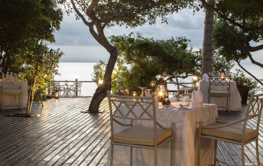 Outdoor dining at Anantara Bazaruto Resort & Spa in Bazaruto - Vilanculos, Mozambique