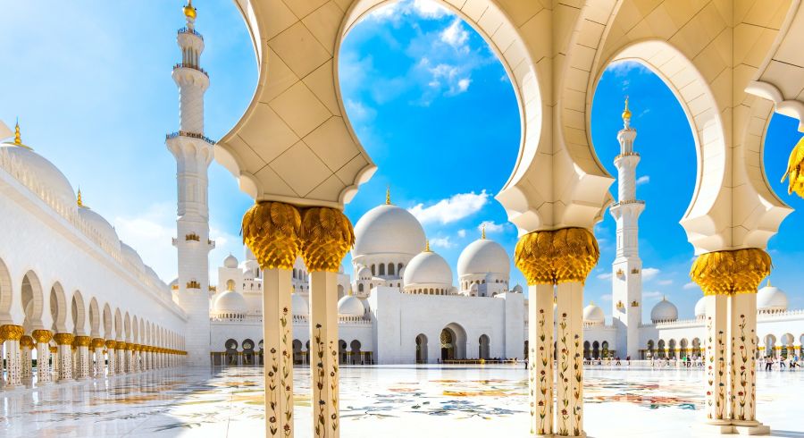 Sheikh Zayed Mosque in Abu Dhabi