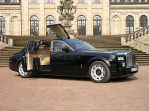 Photo rolls royce phantom afidxq - Eugenol