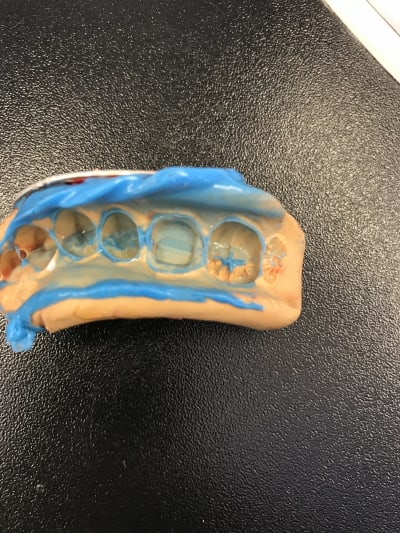 B98b9d98 2431 4657 81fb 6a702b90992c nakodb - Eugenol