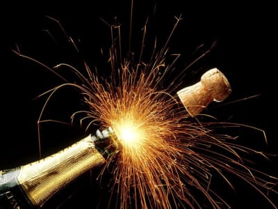 Sparkling champagne holidays bwf0mi - Eugenol