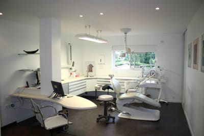 Salle de soins face gallery2 fkhnrl - Eugenol
