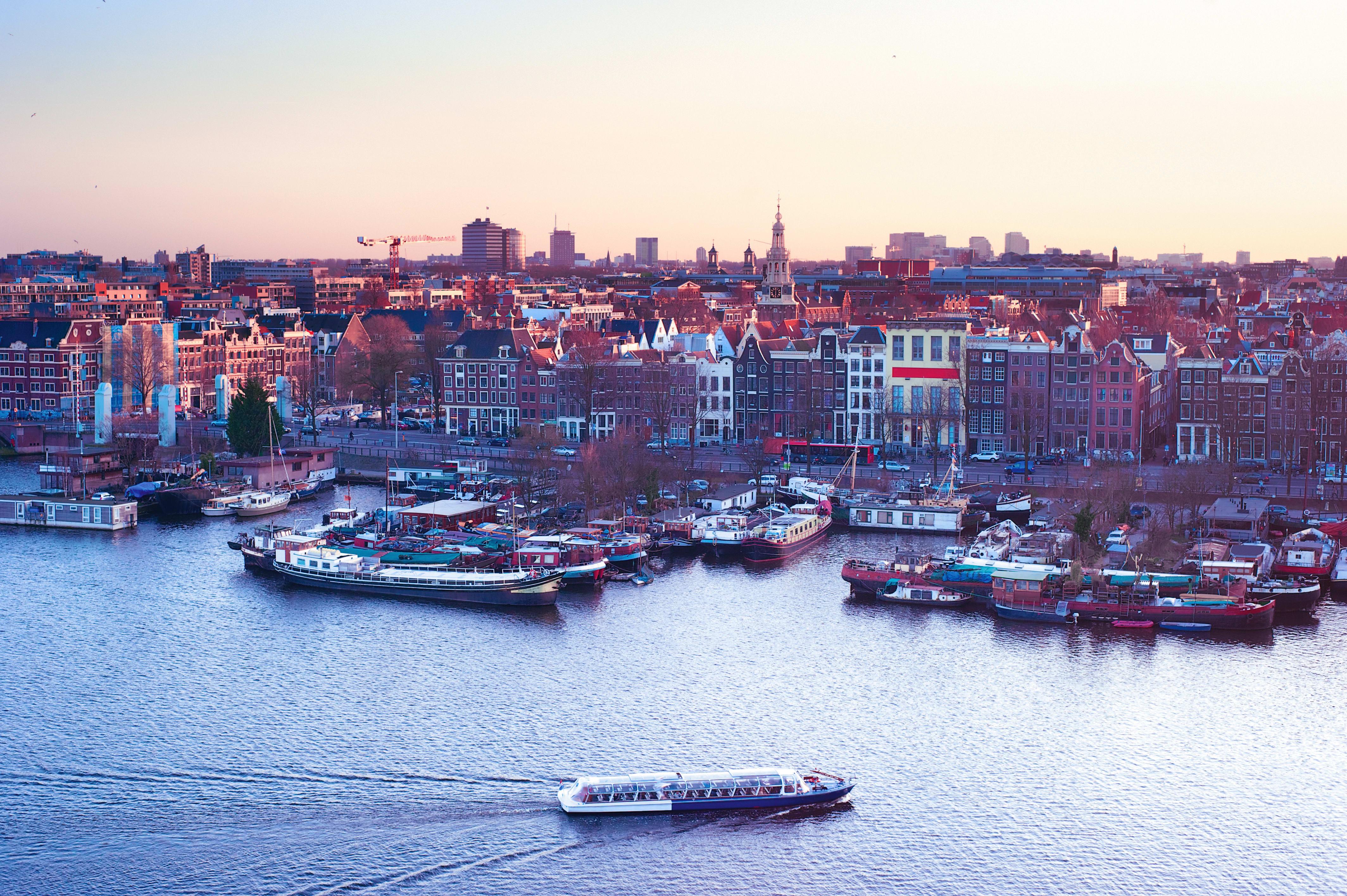 Netherlands Fieldfisher The country is divided into 12 provinces and 388 municipalities. netherlands fieldfisher