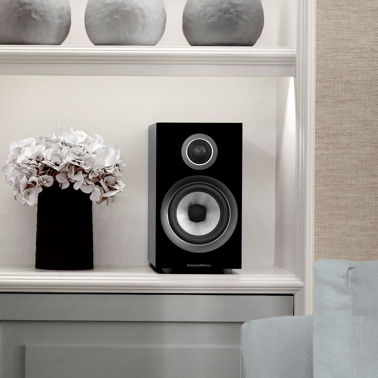 Rent Bowers & WIlkins 707 S2 Bookshelf speaker (piece) from €24.90 per month
