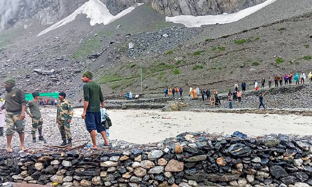अमरनाथमा आँधी र वर्षापछि १५ जनाको मृत्यु, ४० बेपत्ता