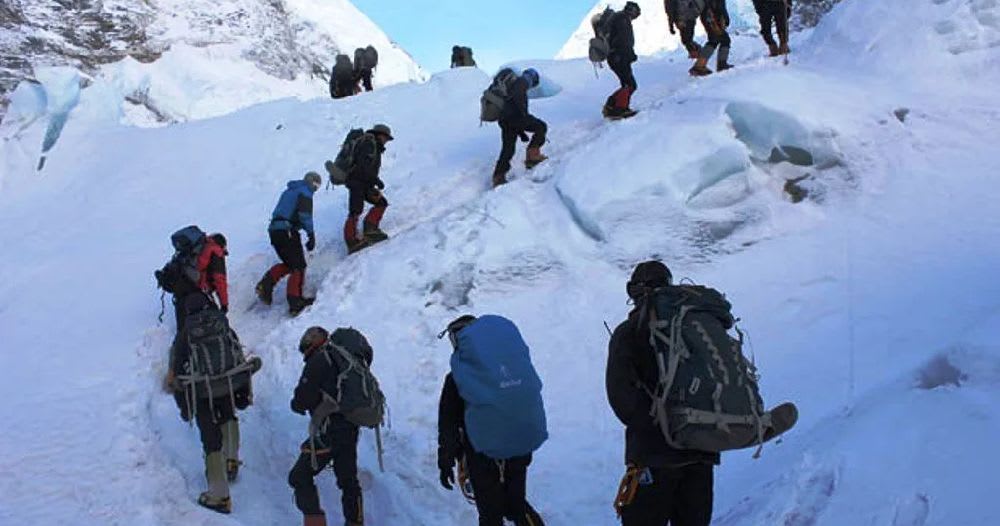 हिमाल आरोहणबाट ७४ करोड राजस्व सङ्कलन