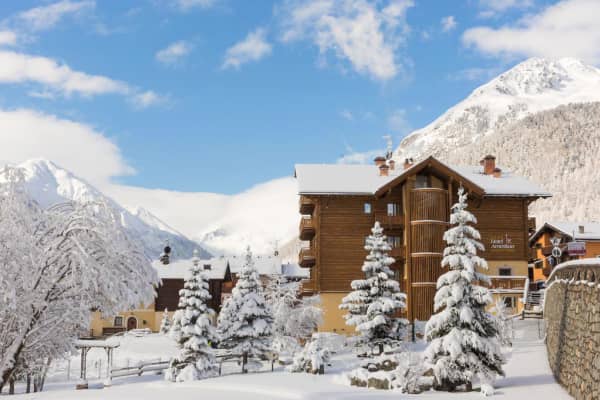 Hotel Amerikan,Copper Face Jacks Ski Trip