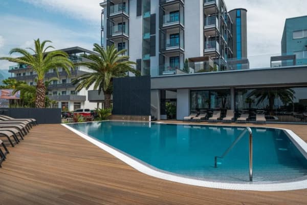 Lake Front Hotel Mirage,Riva
