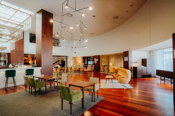 Hotel Inspira Santos / Holiday Inn Porto Gaia,Lisbon and Porto