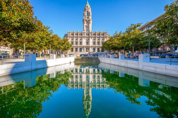 Hotel Inspira Santos / Holiday Inn Porto Gaia,Lisbon and Porto