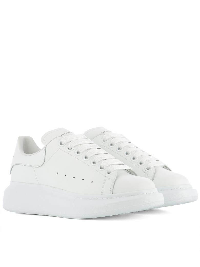 ALEXANDER MCQUEEN Leather Platform Lace Up Leather Sneakers In White ...