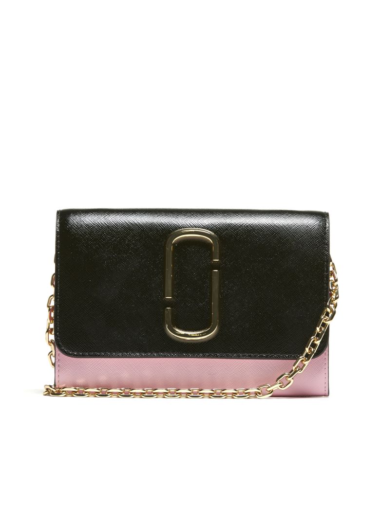 MARC JACOBS SNAPSHOT CHAIN WALLET,10623290