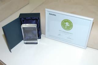 JGL receives an award for the best sustainable development report