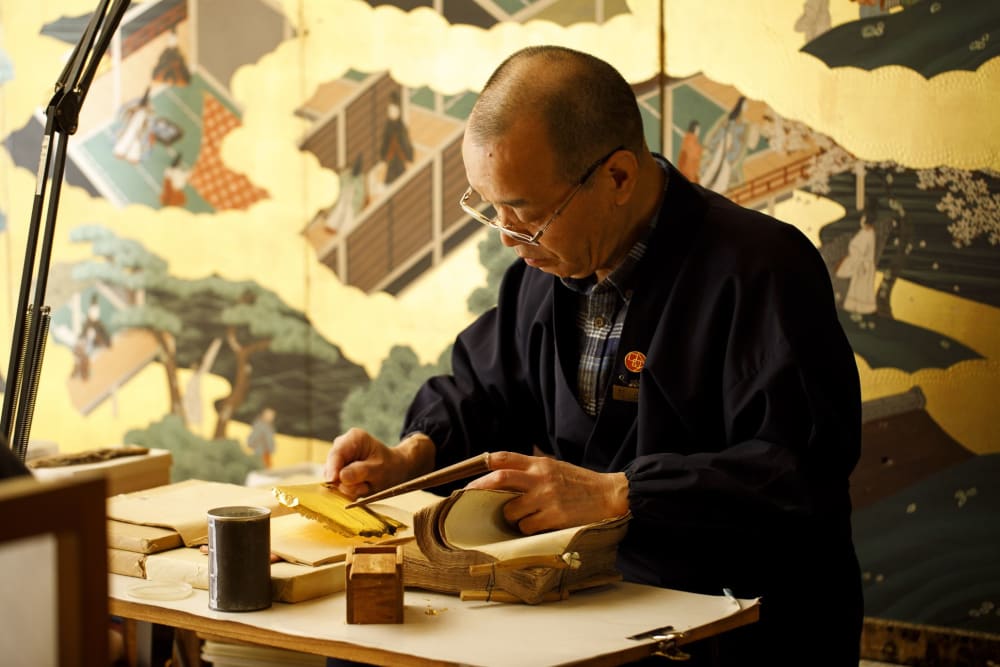 Kanazawa Gold Leaf: An Art Passed Down Through Generations, JAPAN Monthly  Web Magazine