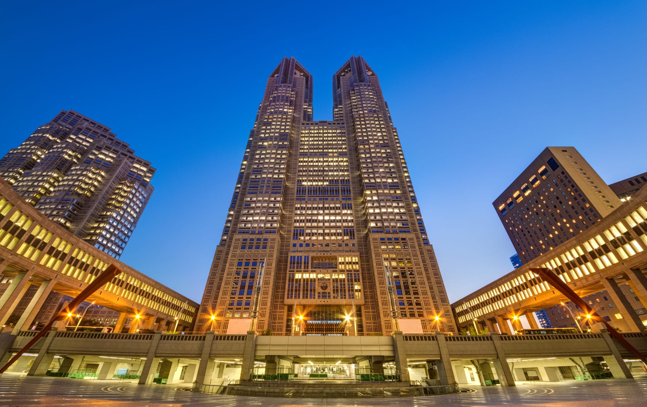 tokyo metropolitan government building tours