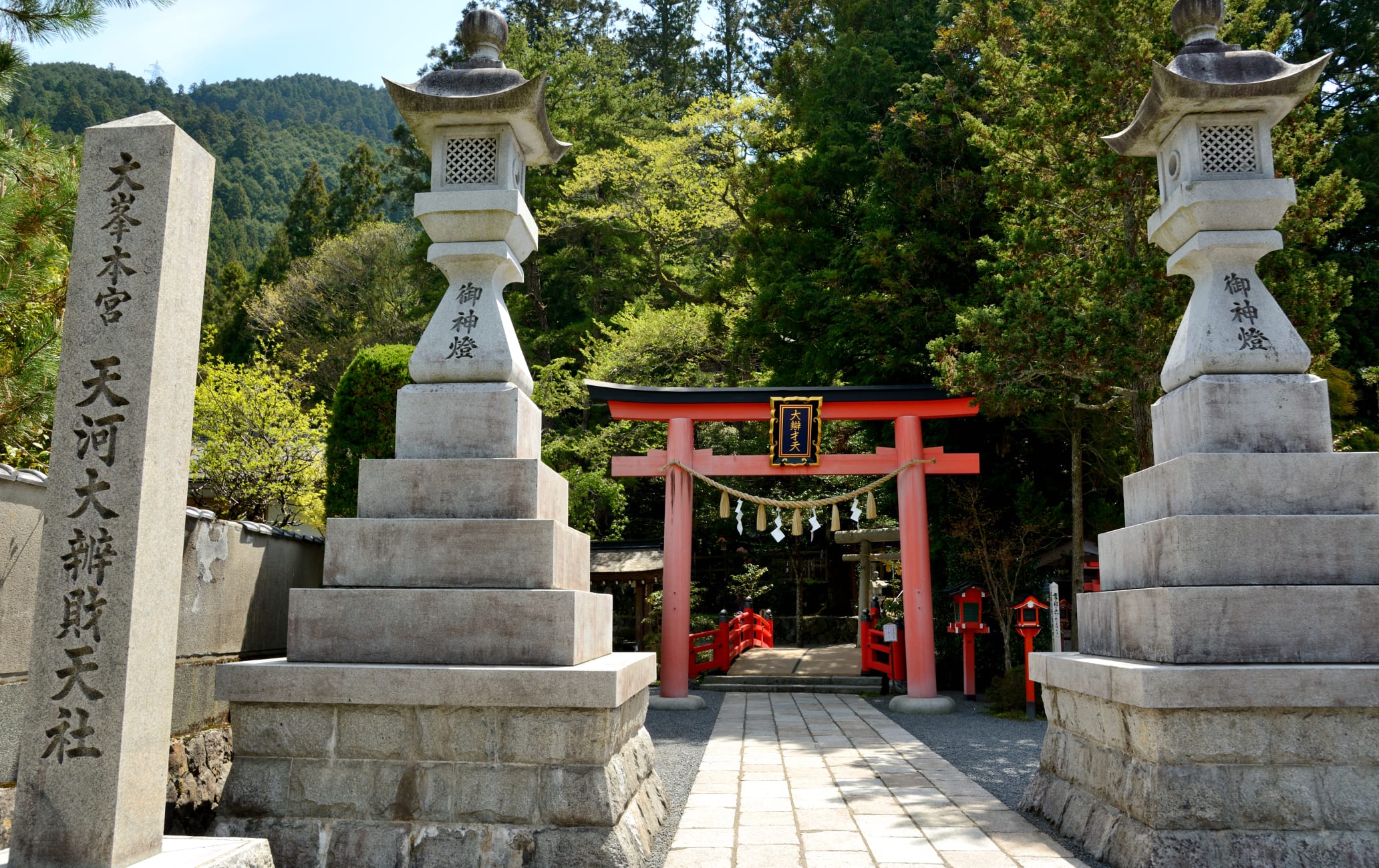 Tenkawa Daibenzaiten-sha Shrine