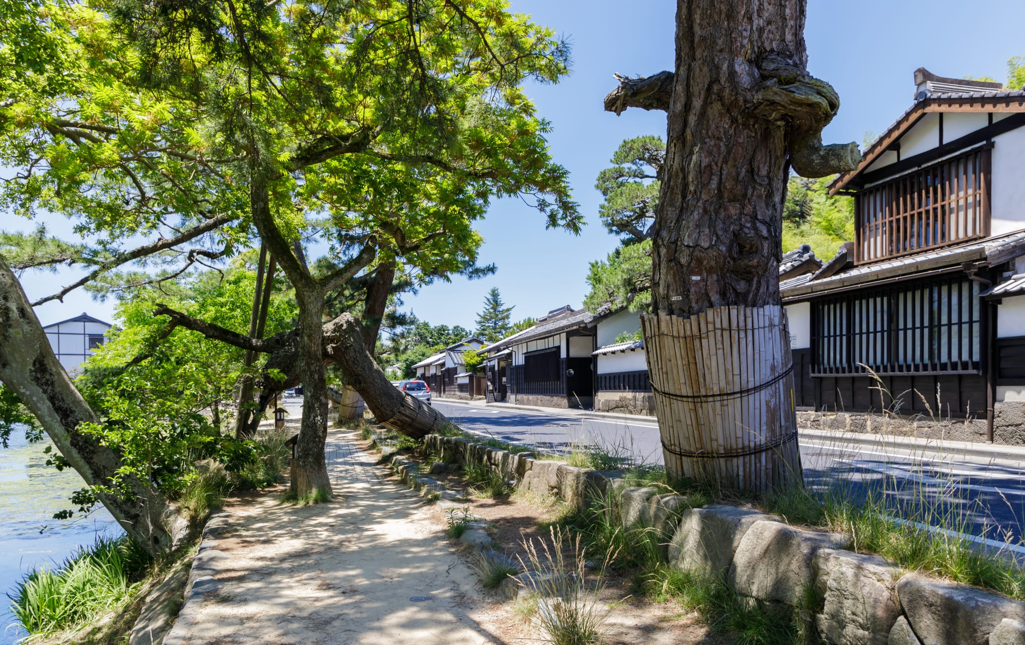 Shiomi-nawate Street