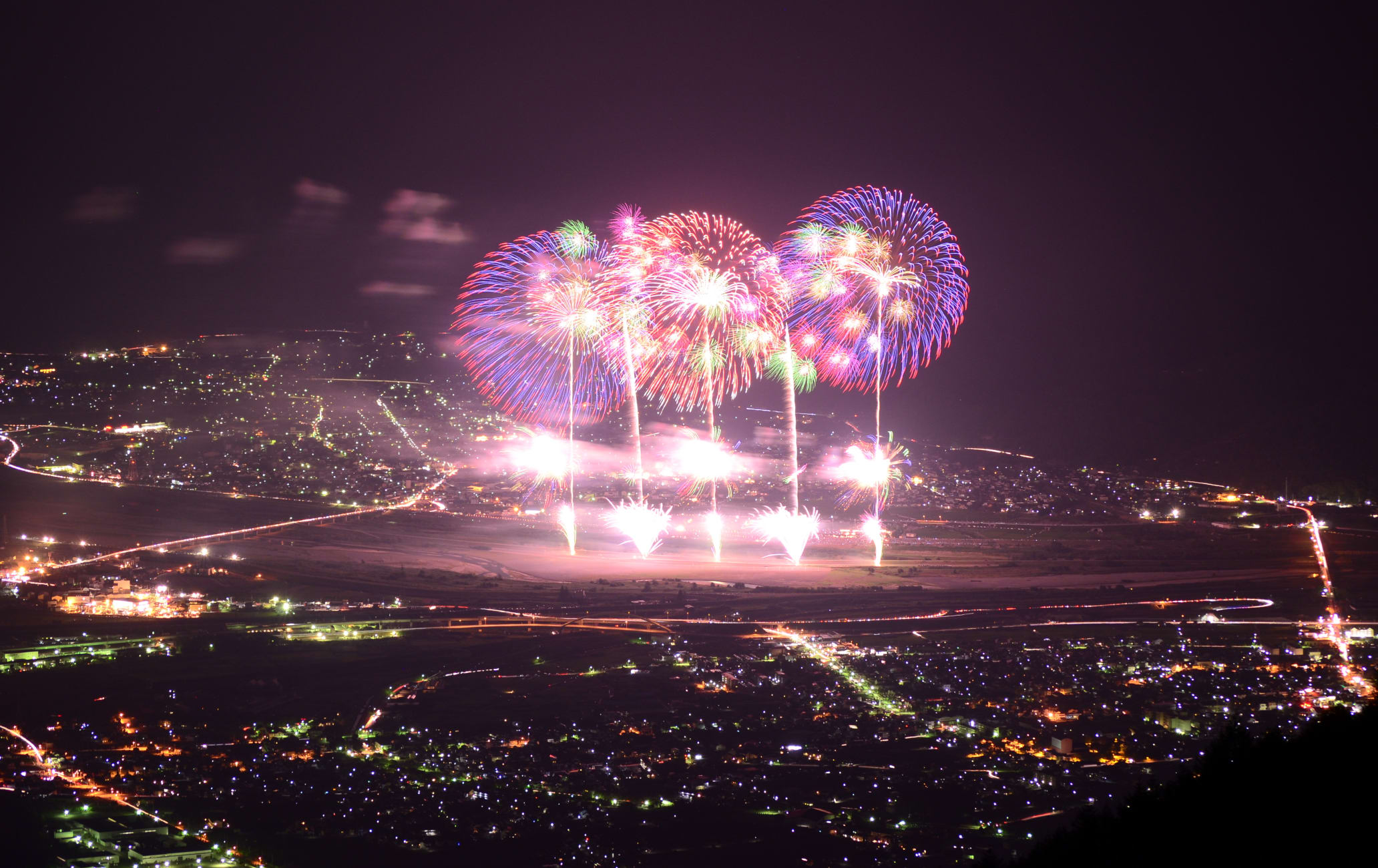 Shinmei Fireworks Extravaganza in Ichikawa Misato