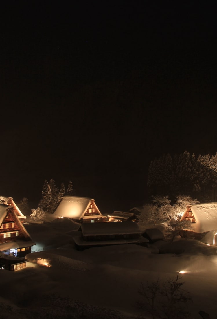 Gokayama at night