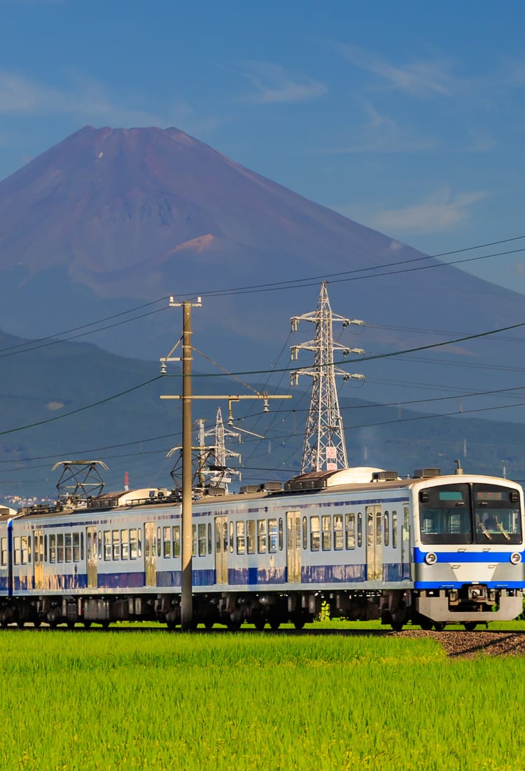 How to travel by train and bus in Japan Guide Travel Japan image