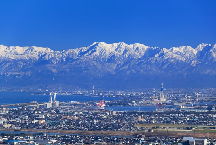 The Tateyama Range
