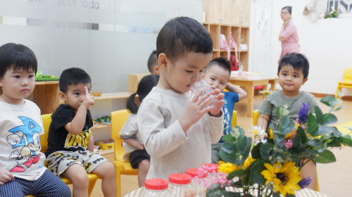 Thử mùi vị trái cây