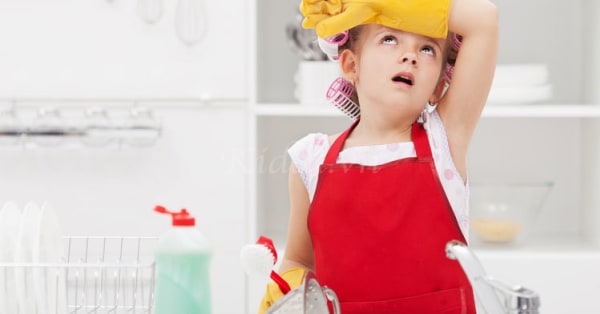 Dạy bé làm việc nhà như thế nào ?