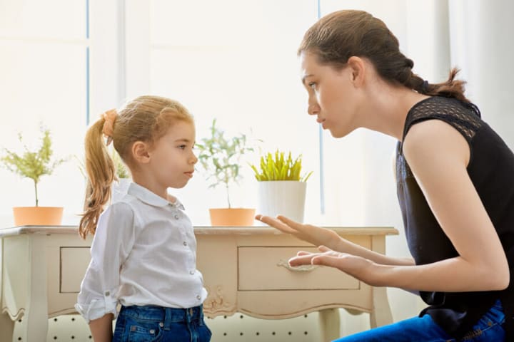 07 điều trẻ nhỏ sợ nhất ở ba mẹ
