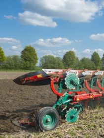 unted Ploughs - 150 B Variomat, high performance, long lifetime and easy to handle during operation