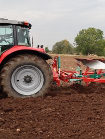 Kverneland Packomat, perfect seedbed while ploughing, kvernelands unique steel provides light and robust implement