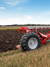 Reversible Semi-Mounted Ploughs - Kverneland 6300 S, provides the best soil preparation while ploughing