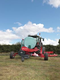 Round Bale Wrappers - Kverneland 7730, made for smaller tractors but still fully atuomatic