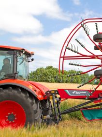 Double rotor rakes - Kverneland 9464M, compact and safe transportation