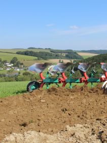 Kverneland Packomat, perfect seedbed while ploughing, kvernelands unique steel provides light and robust implement