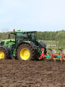 Reversible Mounted Ploughs - Kverneland ES-LS, unique steel treatment provides great life time and makes it easy in use during operation