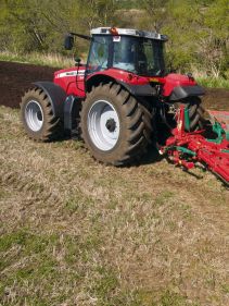 Reversible Mounted Ploughs - Kverneland ES-LS, unique steel treatment provides great life time and makes it easy in use during operation