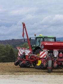 Kverneland optima TFprofi, high performance and reduced tractor power requirement