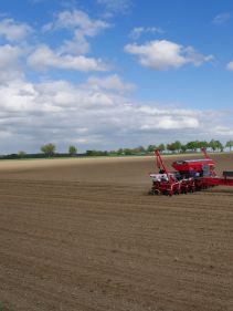 Kverneland optima TFprofi, high performance and reduced tractor power requirement