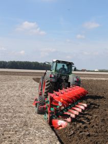 Kverneland PG RG, Kverneland Vari-Width® system, easy in use while ploughing and adjusting