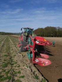 Kverneland PG RG, Kverneland Vari-Width® system, easy in use while ploughing and adjusting