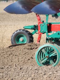 Kverneland Packomat, perfect seedbed while ploughing, kvernelands unique steel provides light and robust implement