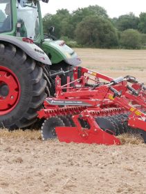 Kverneland Qualidisc Pro operating with cutting quality and good penetration