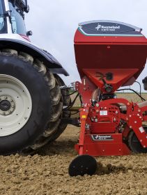 Kverneland e-drill maxi pluss, combined grain and fertilizer model