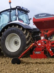 Kverneland e-drill maxi pluss, combined grain and fertilizer model