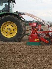 Kverneland F35 working widths 4.5 - 6m. Robust design provides necessary strength for trouble free operation