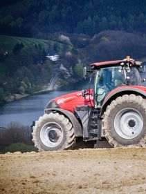 Kverneland F30 meant for large scale harrowing, performs efficient even with low weith