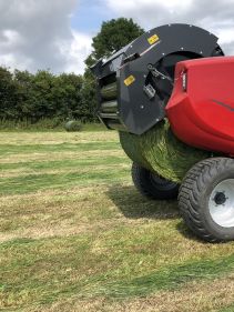 Fixed Chamber Round Balers - Kverneland 6500 F, full roller with high performance for heavy silage conditions